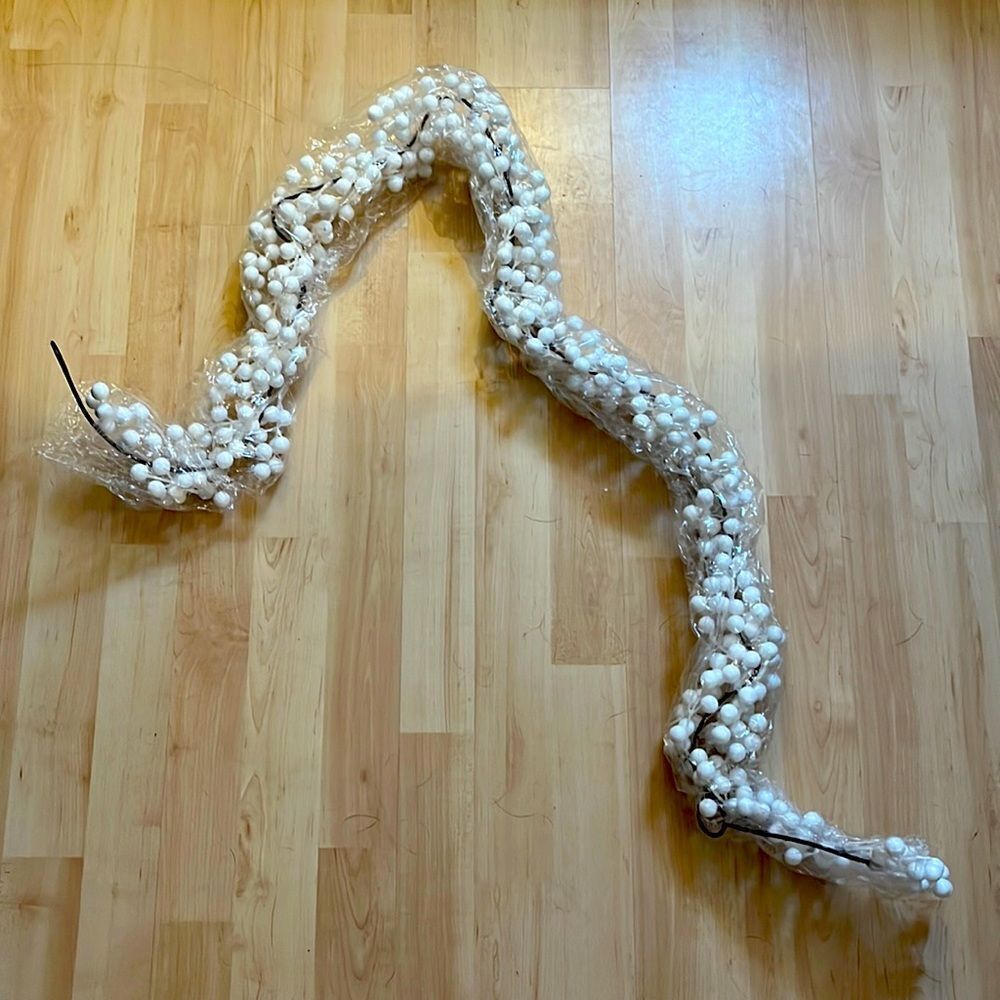 NEW 63” White Berries Garland Decor Runner